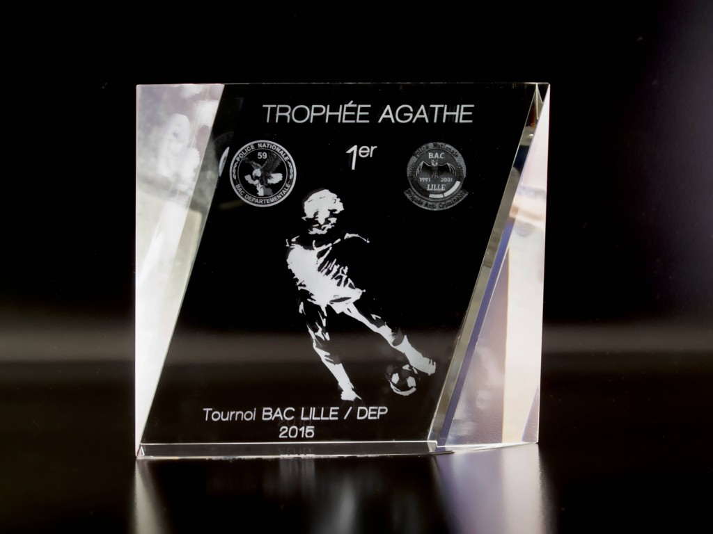 Trophée en verre football